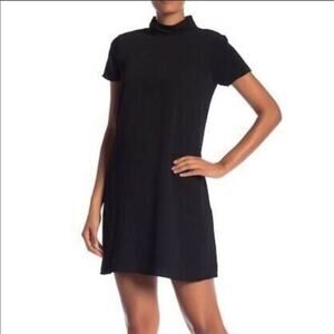 Amanda Uprichard Black Connor Keyhole Shift Dress